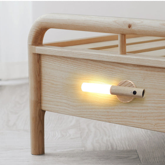 Nattlampa med sensorer