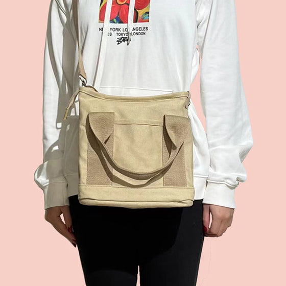 Handväska med flera fickor