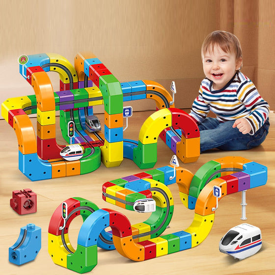 Barnens pedagogiska monterade magnetiska magiska spårtåg