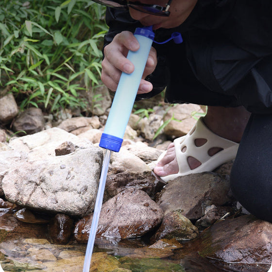 Nödvattenrenare för utomhusbruk sugrör