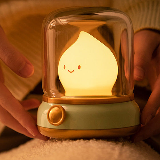 Retro nattlampa med levande ljus