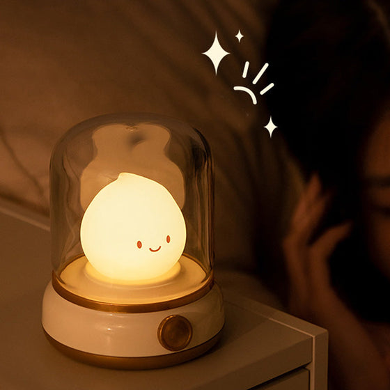 Retro nattlampa med levande ljus