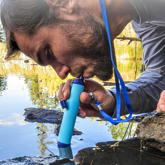 Nödvattenrenare för utomhusbruk sugrör