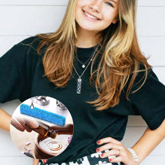 Halsband med aromaterapihänge i rostfritt stål