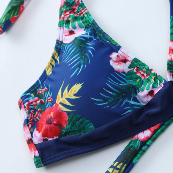 Bikiniset med blommönster