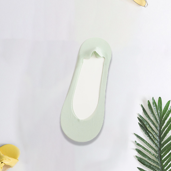 Osynliga halkfria issilkesstrumpor