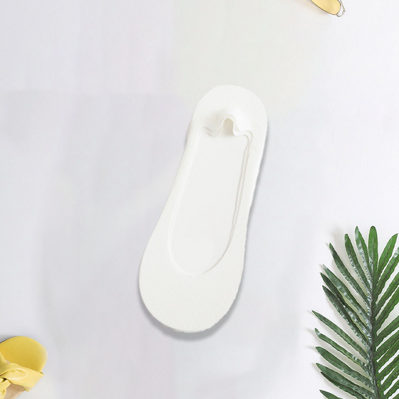 Osynliga halkfria issilkesstrumpor