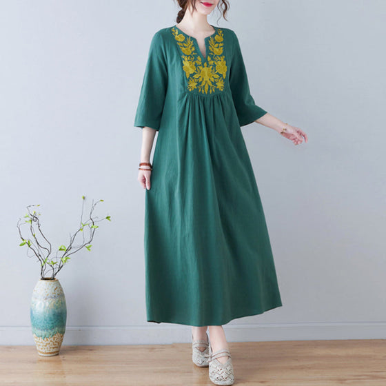 Broderad lång klänning