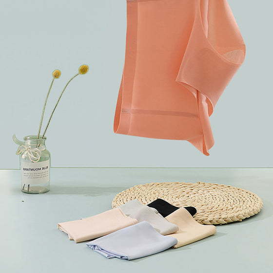 Damunderkläder i sömlösa issilke