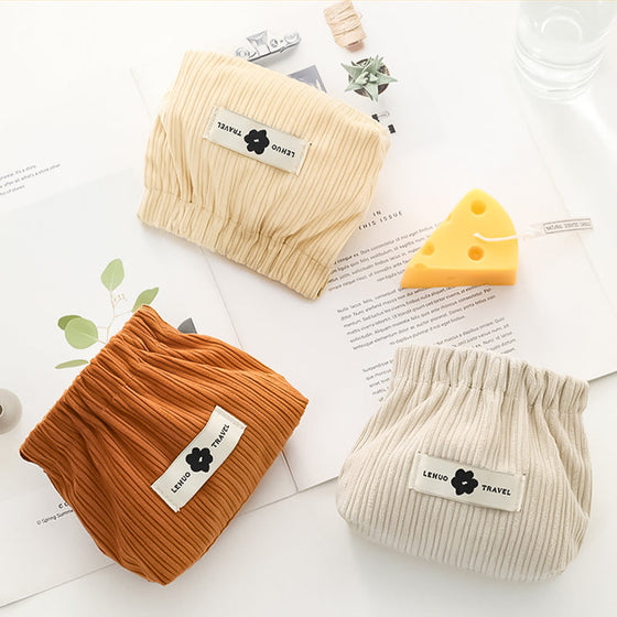 Organisatör för elastiska hårsnoddar i corduroy