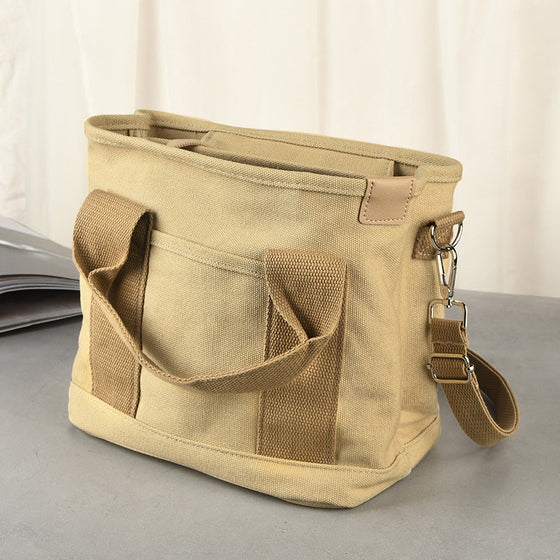 Handväska med flera fickor