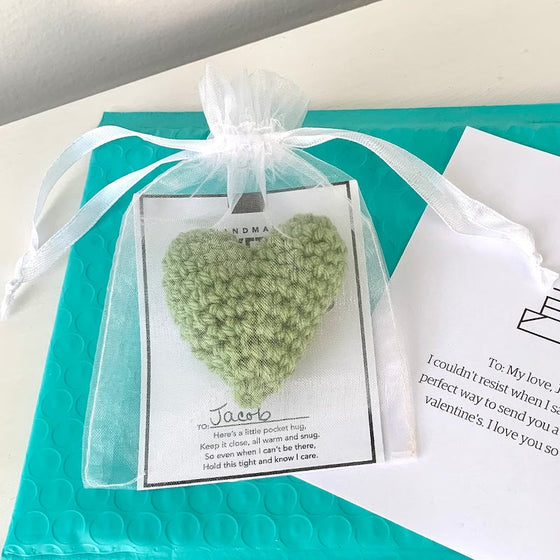 Fickkram i form av virkad hjärta - Liten gåva