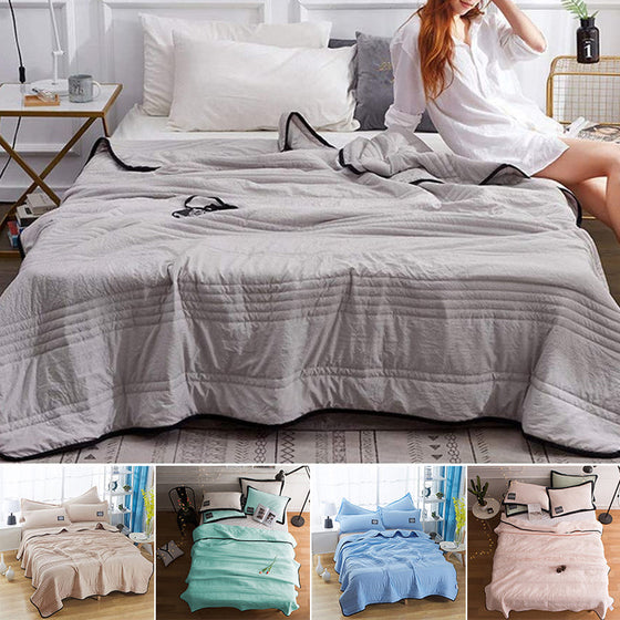 Enfärgad sommartäcke