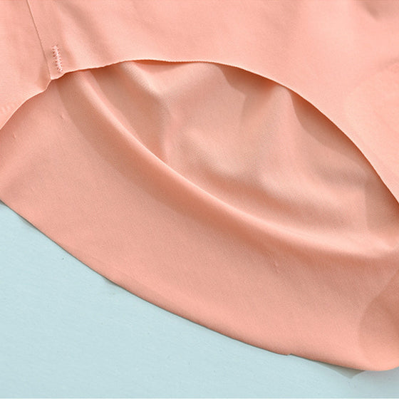 Damunderkläder i sömlösa issilke