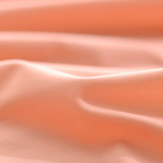 Damunderkläder i sömlösa issilke