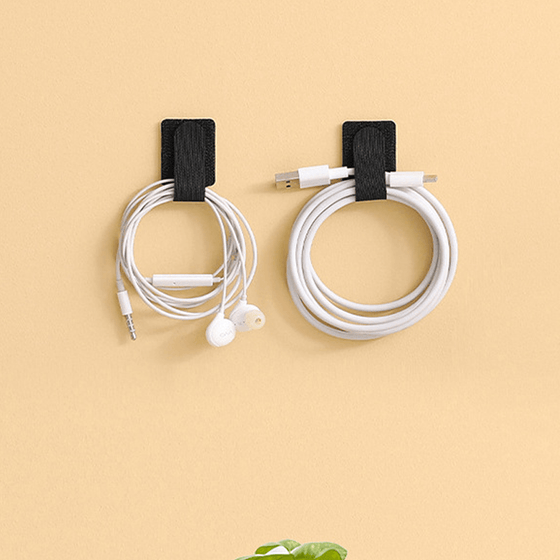 Självhäftande kardborrearrangör