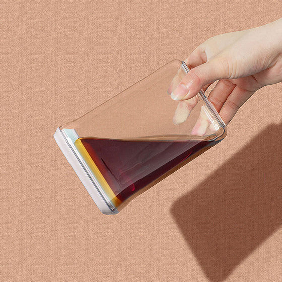 Lufttät stapelbar behållare