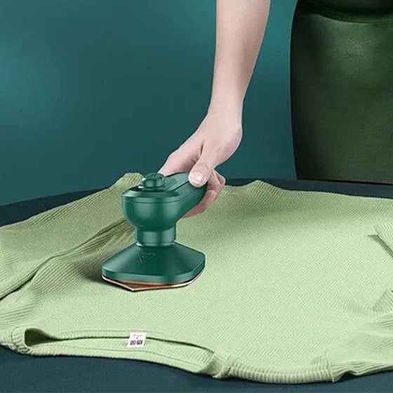 Bärbart mini ångstrykjärn