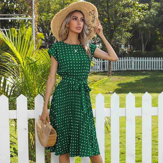 Underbar sommarklänning med prickar