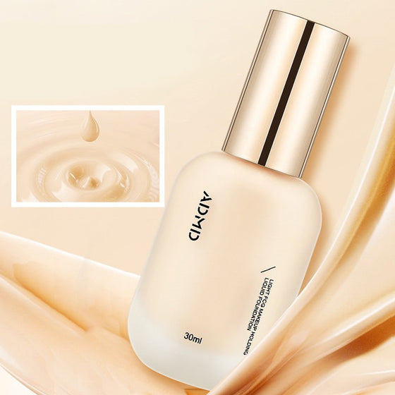 Lätt matt långvarig foundation