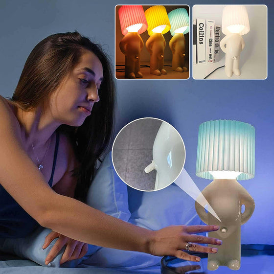En liten blyg man kreativ lampa