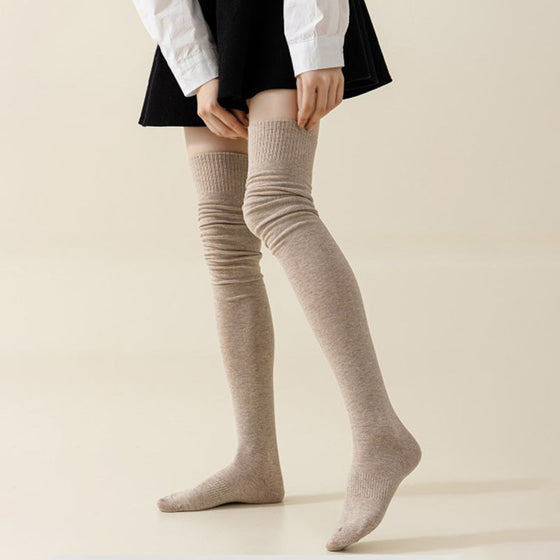 Förtjockade höga strumpor