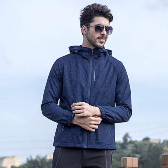 Vattentät och andningsbar jacka