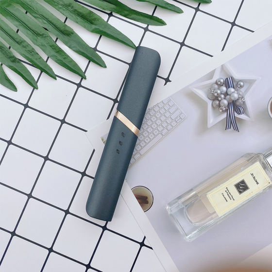 Elektrisk uppvärmd ögonfransböjare