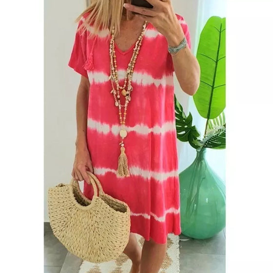 Kortärmad klänning med tie-dye tryck