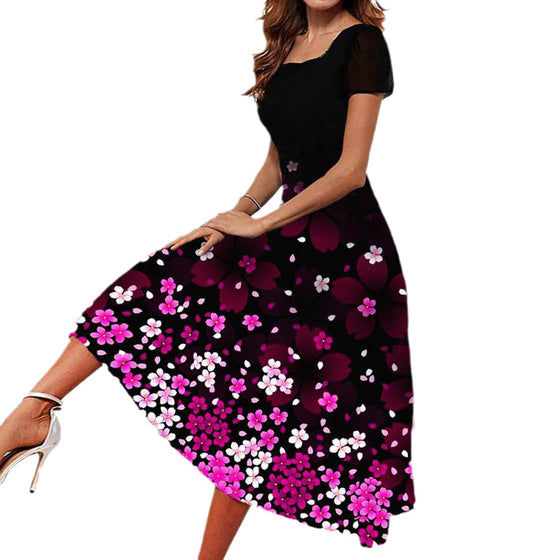 Tryckt klänning med fyrkantig hals