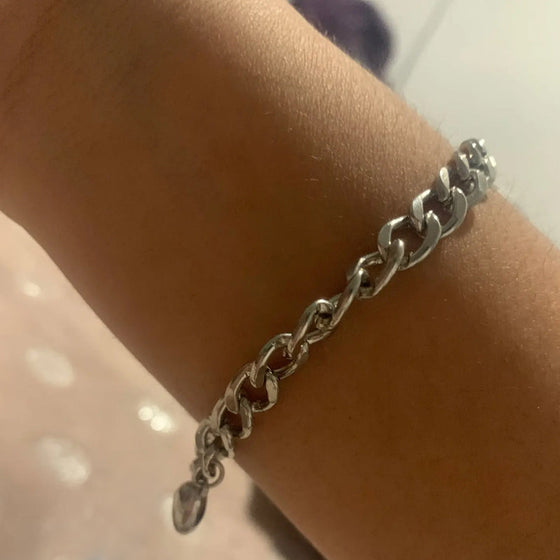 Magnetiska hjärtarmband för vackra par