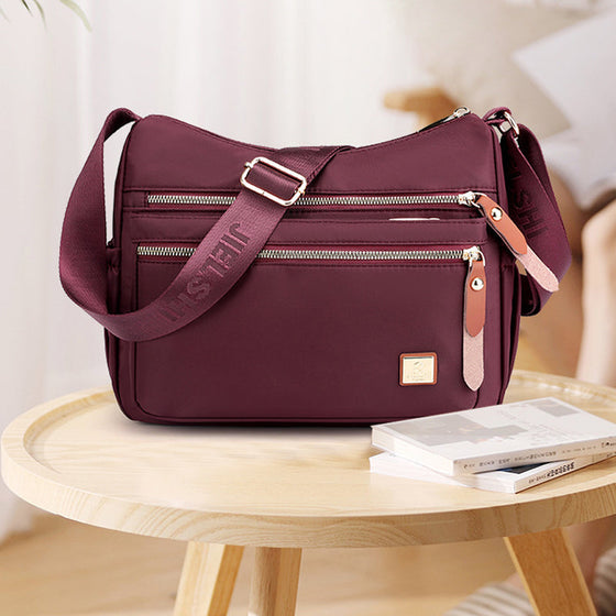 Dumpling axelväska i nylon