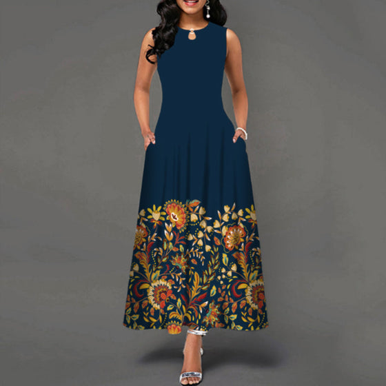 Ärmlös klänning med tryckt rund hals