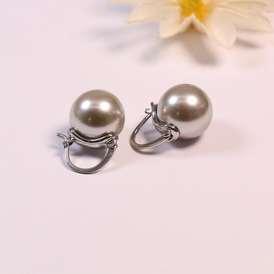 Örhängen med pärlor