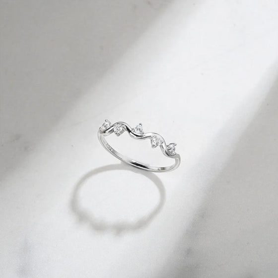 Glänsande Storms Wave Ring