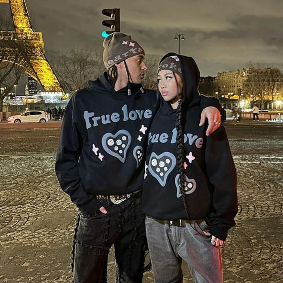 Huvtröja med pufftryck