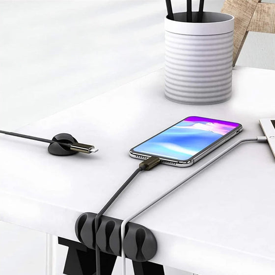 Kabelskyddssats med kabelklämmor (10 stycken)