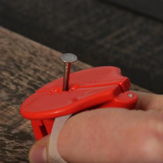 Magnetisk säker spikhållare