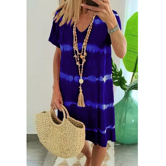 Kortärmad klänning med tie-dye tryck