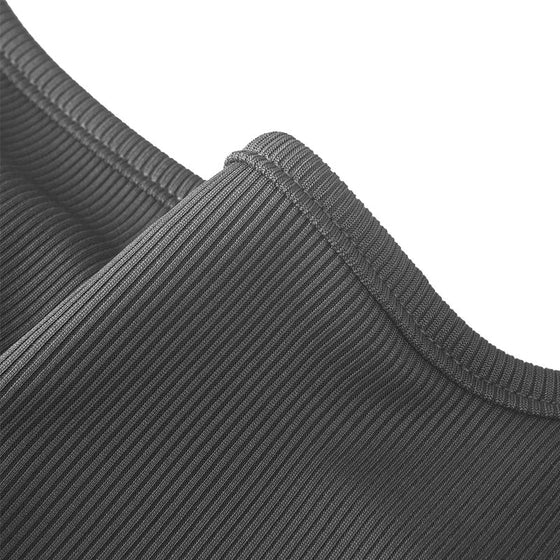 Ett stycke trådad jumpsuit med smal passform