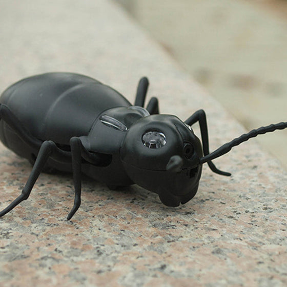 Fjärrkontrollstyrd elektriskt djurleksak