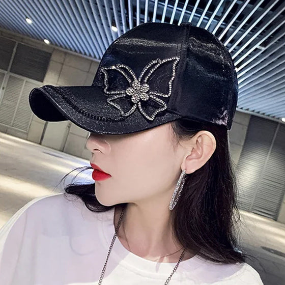 Basebollkeps med fjärilsljus strass