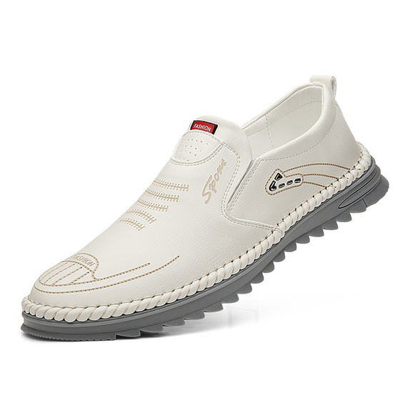 Handsydda, andningsbara läderskor med mjuk yta och senesula