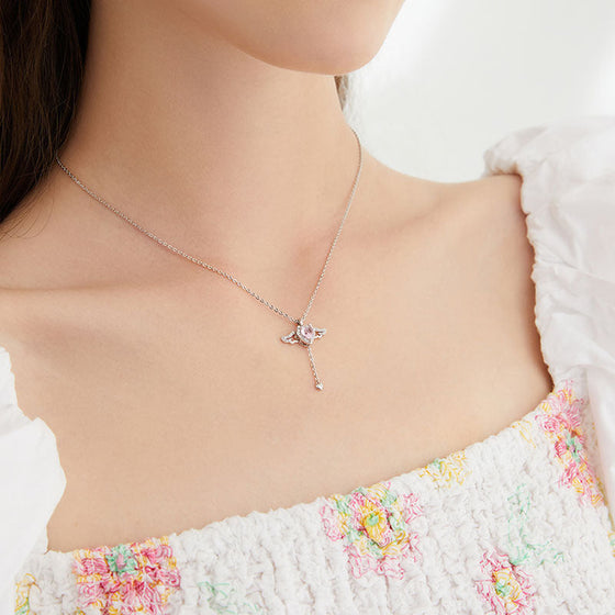 Cupid Heart Halsband med rörliga vingar