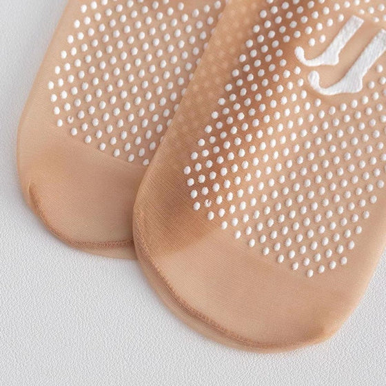 Osynliga korta strumpor med halkfria gummiprickar