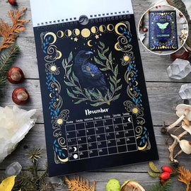 2023 Dark Forest Månkalender Mystiska djurs kalender