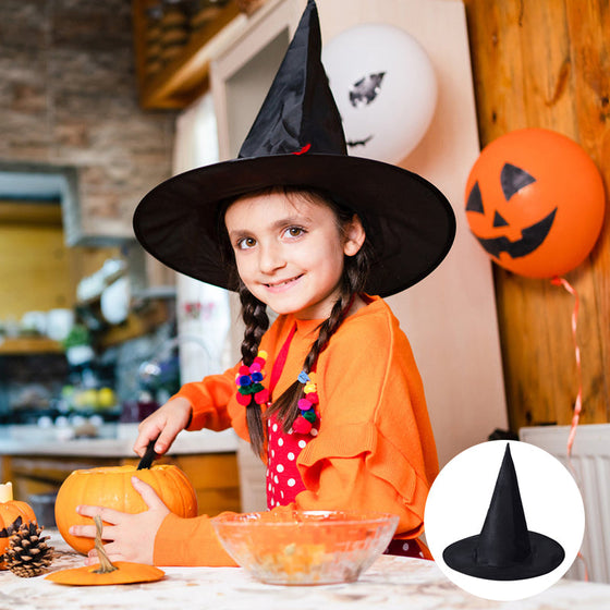 Hängande häxhatt som är en Halloween-festfavorit och ett kostymtillbehör