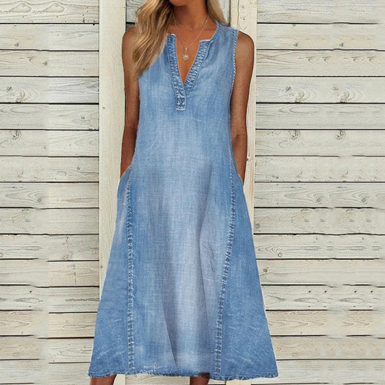 Enfärgad ärmlös V-ringad lös denimklänning
