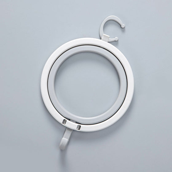 Förvaringskrokställ för kappa, mössa, halsduk och väska